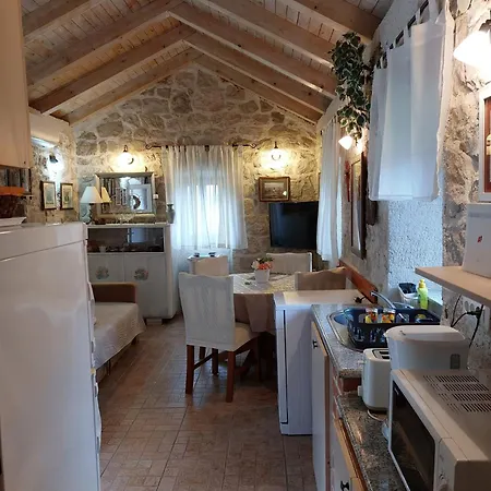 Sunrise Casa de Férias Gruda